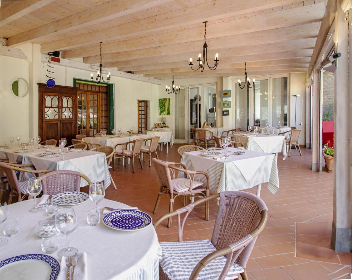 Hotel Sette Archi Bocca di Magra Buitenkant foto