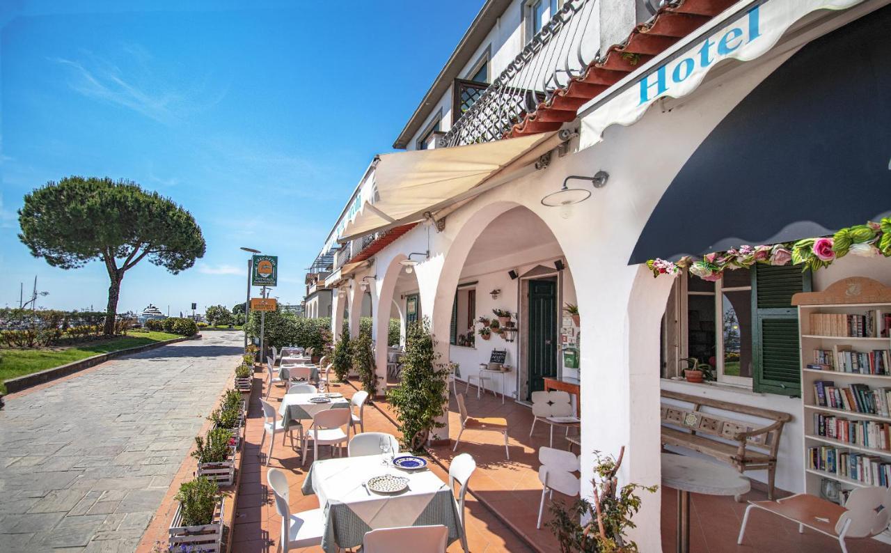 Hotel Sette Archi Bocca di Magra Buitenkant foto