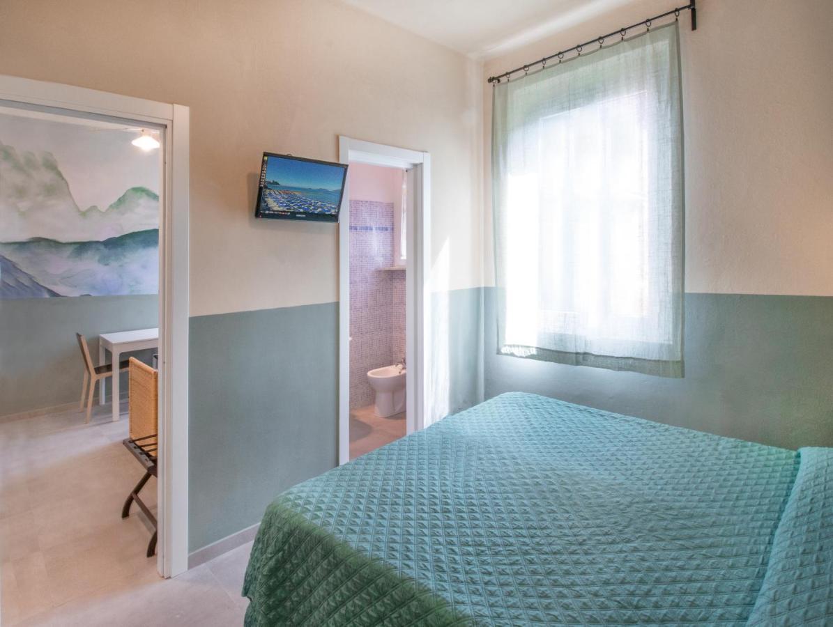 Hotel Sette Archi Bocca di Magra Buitenkant foto
