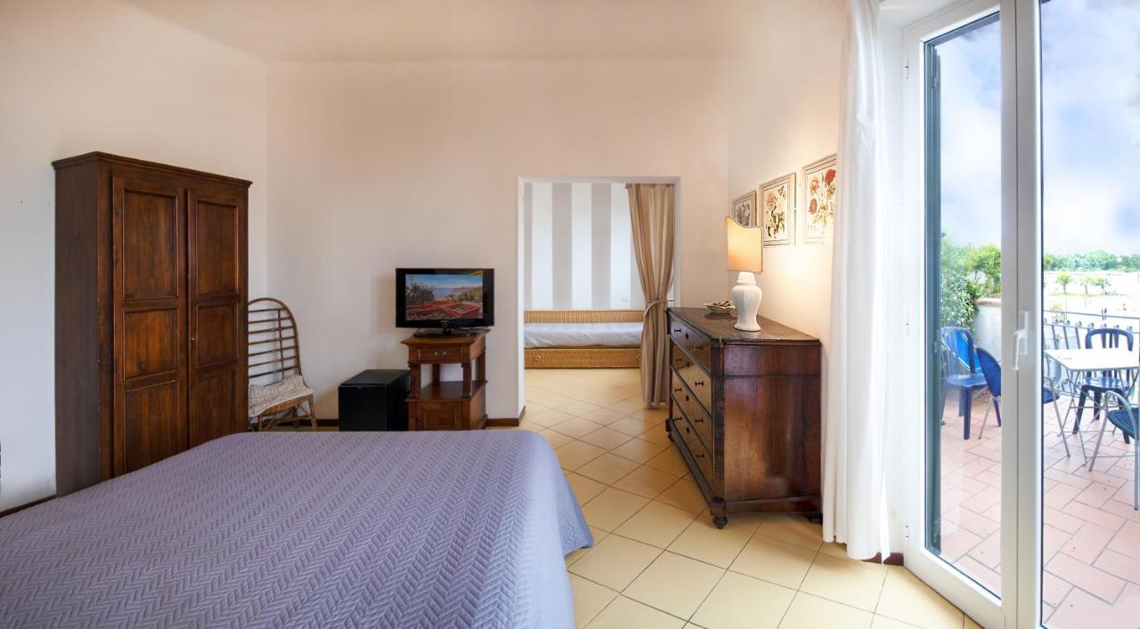 Hotel Sette Archi Bocca di Magra Buitenkant foto