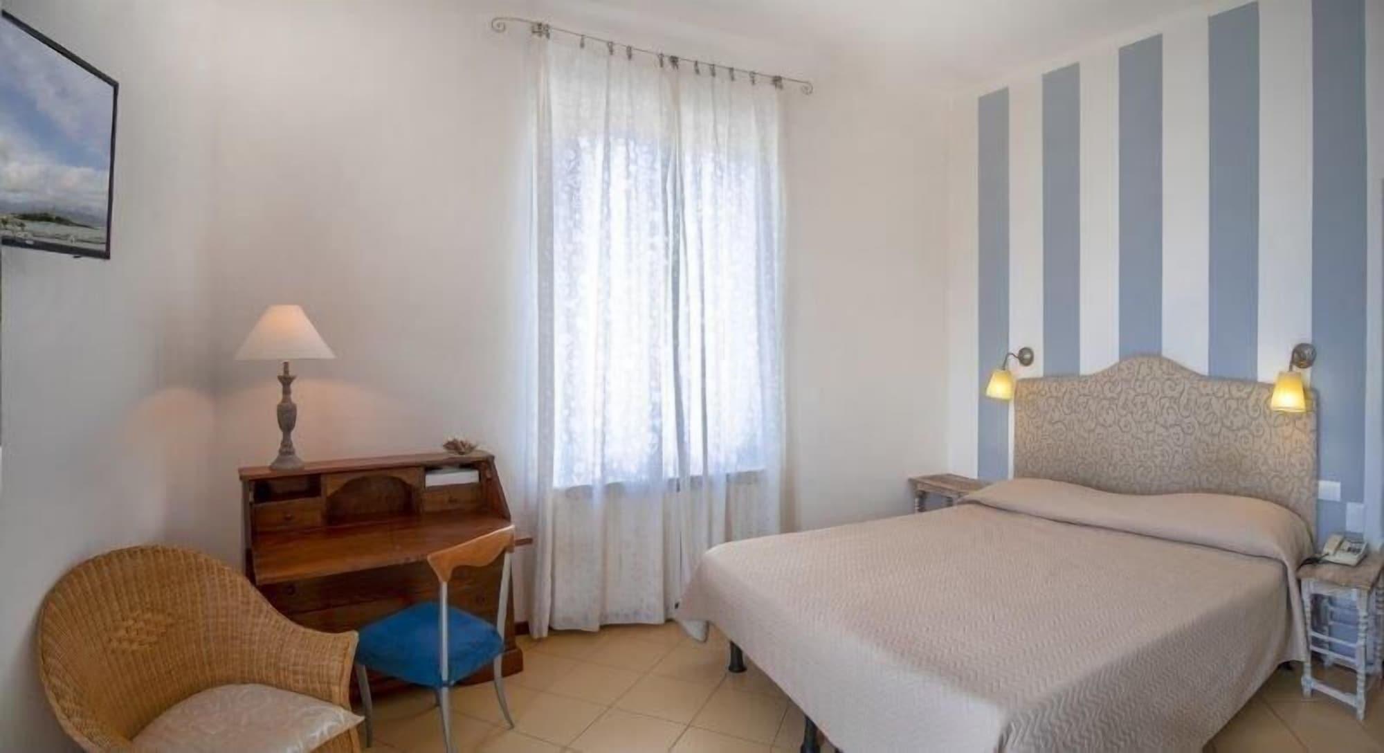 Hotel Sette Archi Bocca di Magra Buitenkant foto