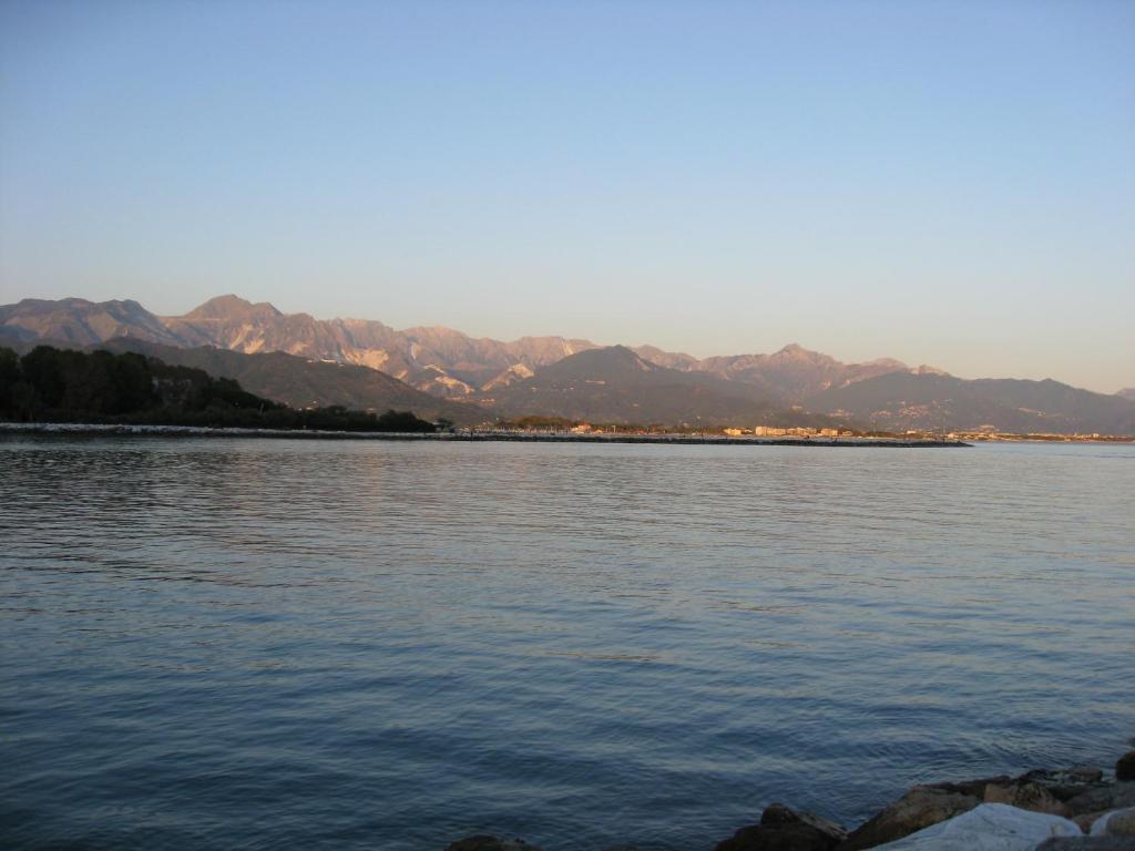 Hotel Sette Archi Bocca di Magra Buitenkant foto