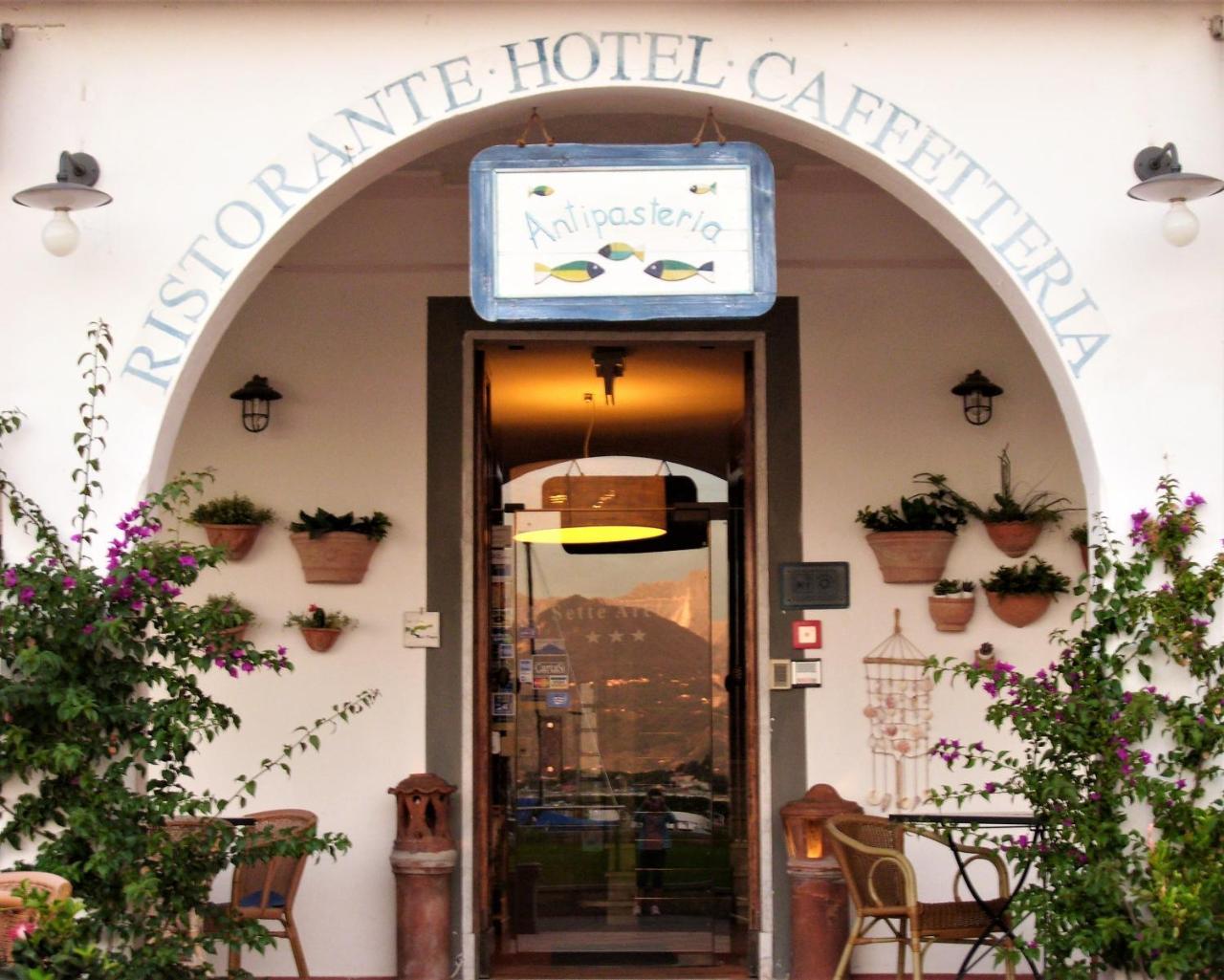 Hotel Sette Archi Bocca di Magra Buitenkant foto