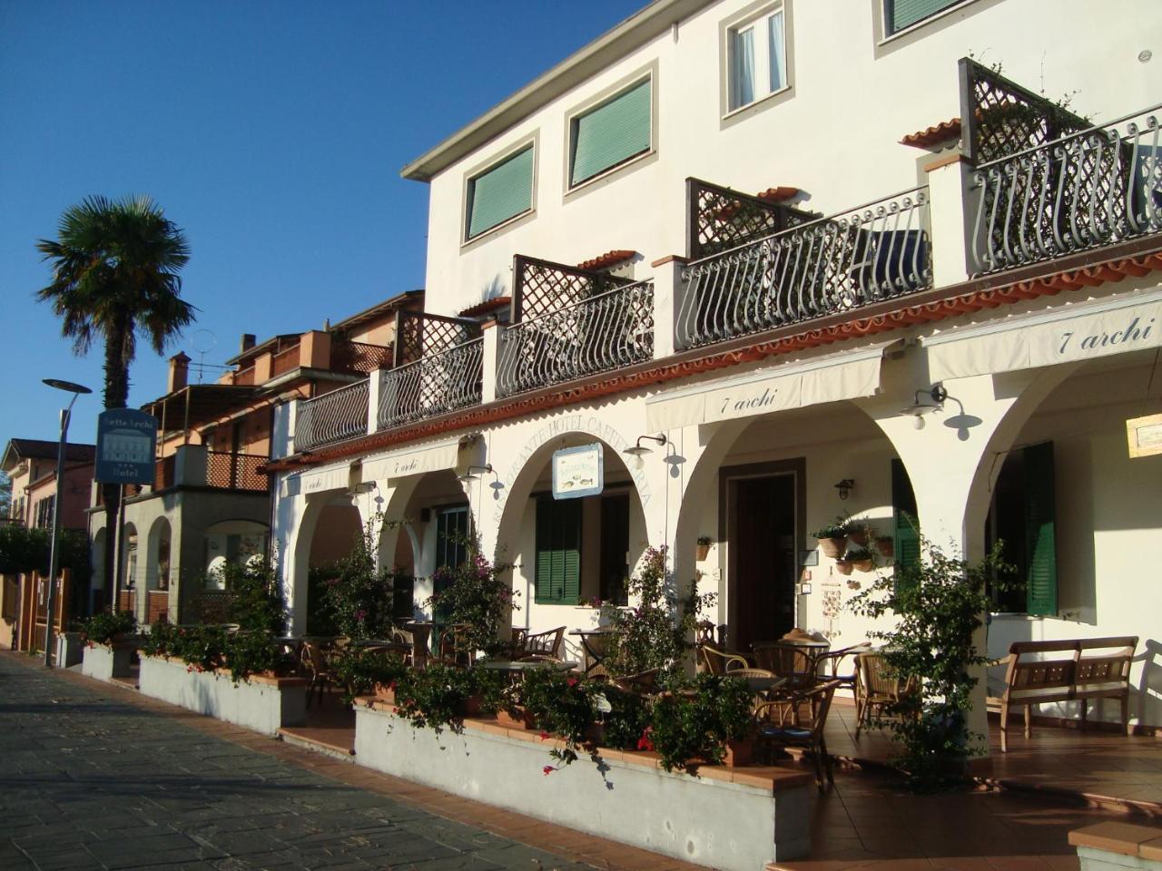 Hotel Sette Archi Bocca di Magra Buitenkant foto