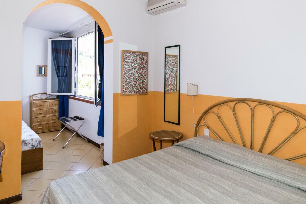 Hotel Sette Archi Bocca di Magra Buitenkant foto